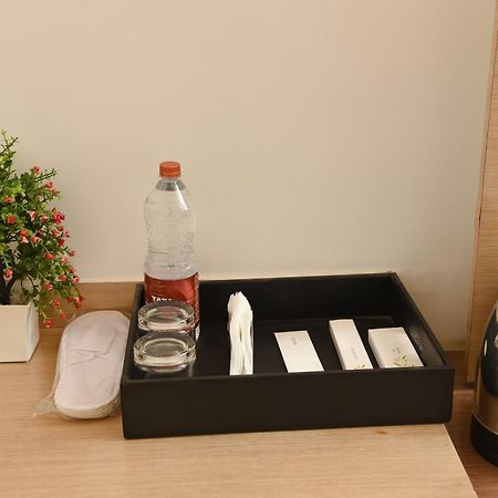 Hotel The Emporio A Boutique Rooms Near Anand Vihar Vaishali Ghaziabad Exterior foto