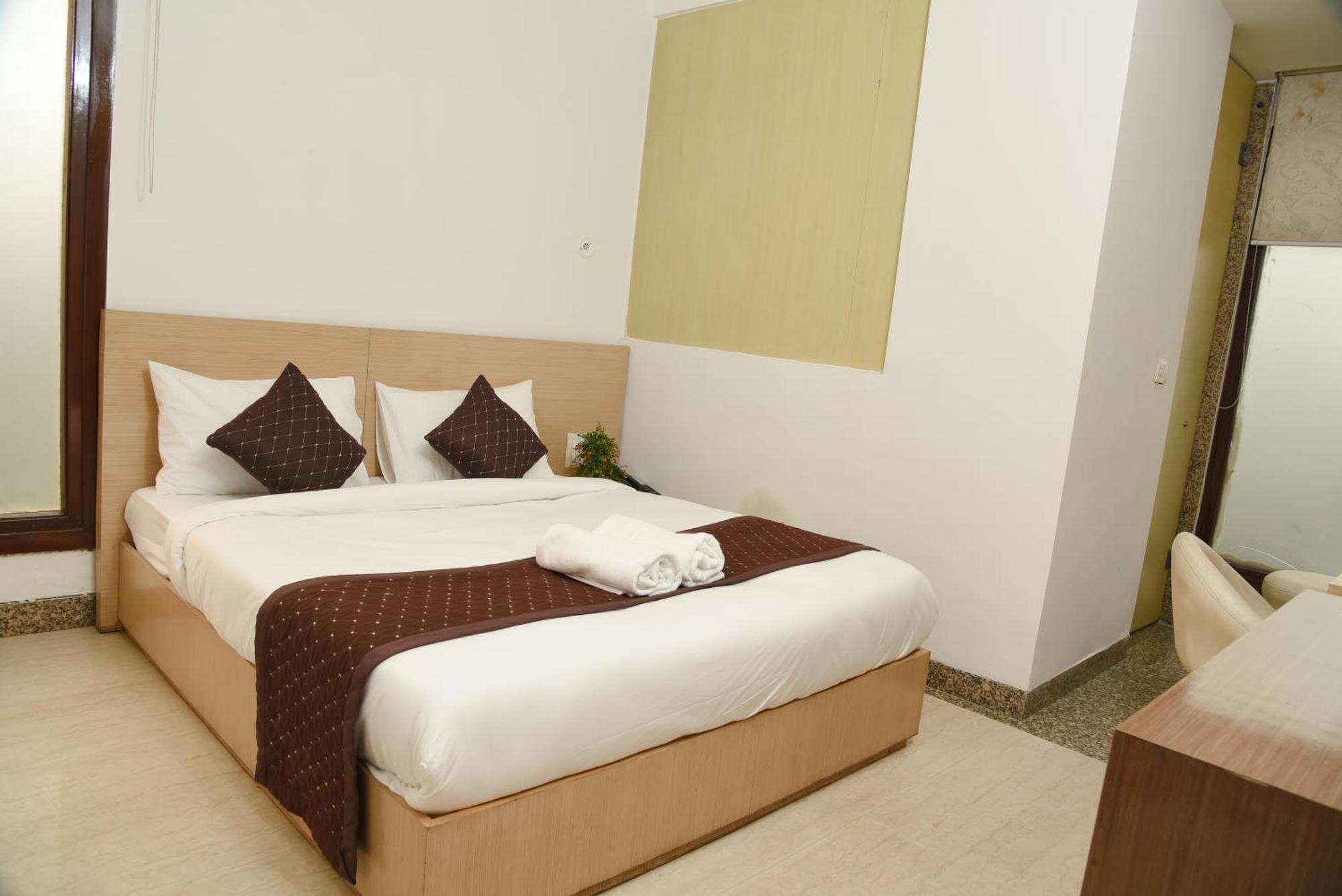 Hotel The Emporio A Boutique Rooms Near Anand Vihar Vaishali Ghaziabad Exterior foto