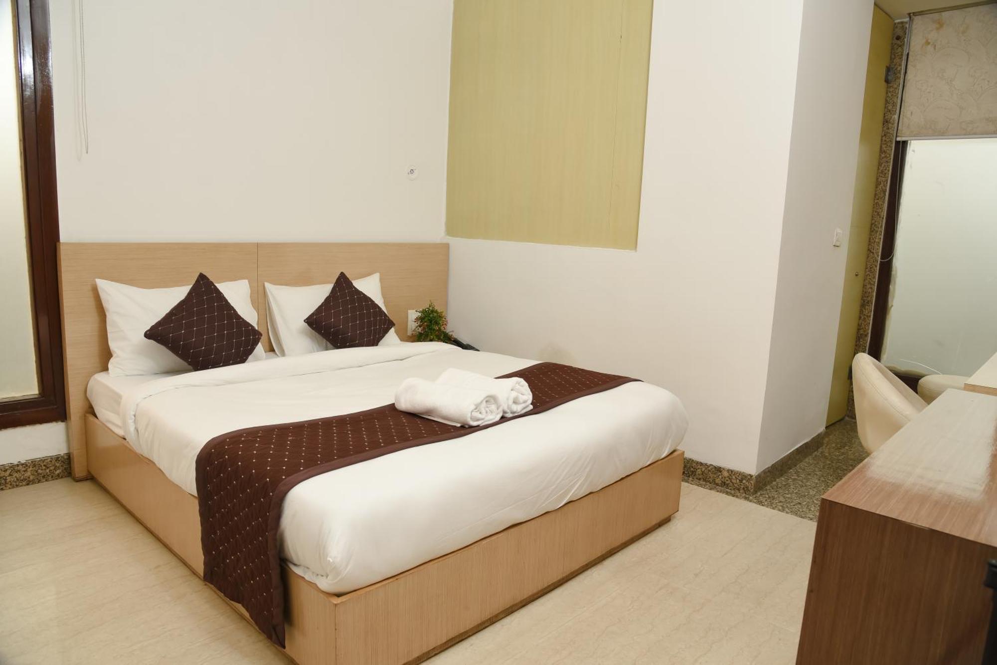Hotel The Emporio A Boutique Rooms Near Anand Vihar Vaishali Ghaziabad Exterior foto